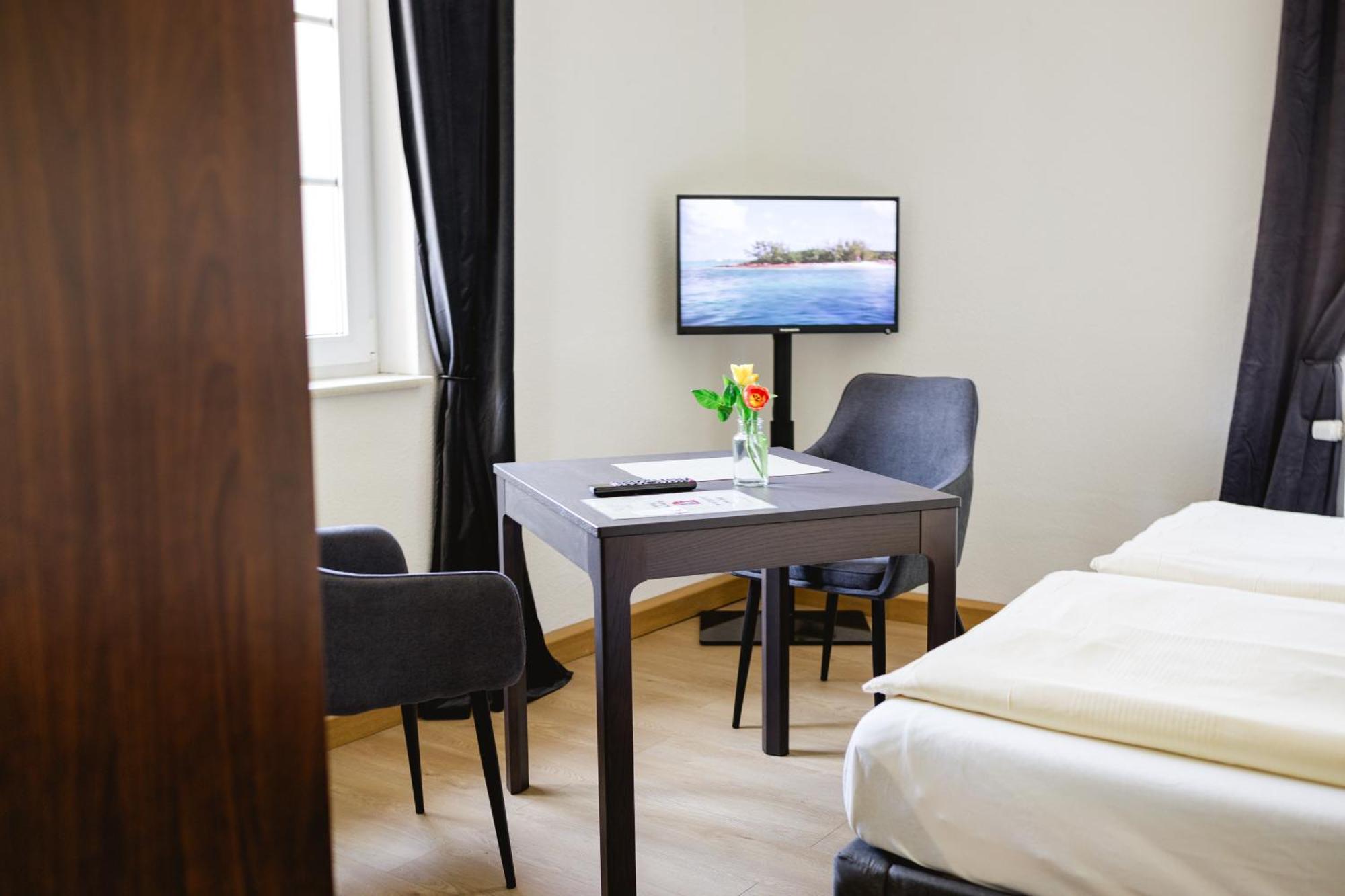Fliegerhorst Hotell Dresden Exteriör bild